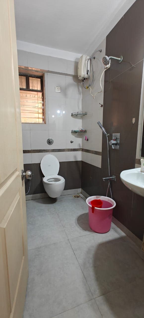 Orchid Enclave, Nahar Amrit Shakti Complex thumbnail 4